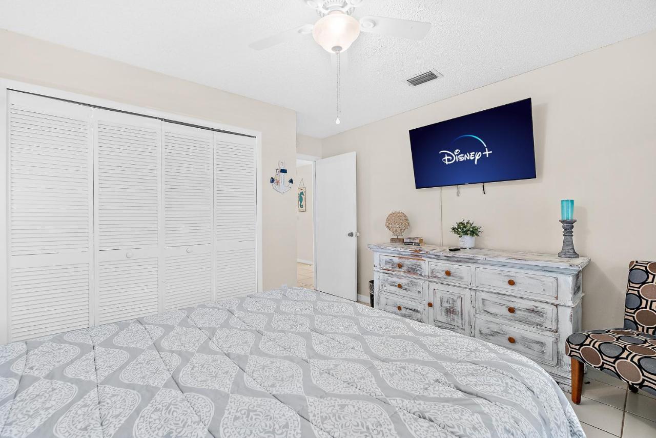 Serene Seaside Retreat - Dog Friendly - 2Br Townhouse With Shared Heated Pool Steps To Paradise Beach! Melbourne Exteriér fotografie