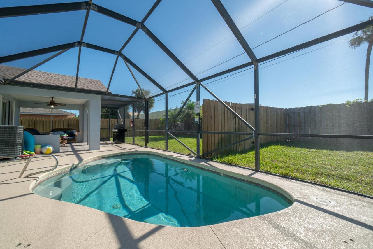 Serene Seaside Retreat - Dog Friendly - 2Br Townhouse With Shared Heated Pool Steps To Paradise Beach! Melbourne Exteriér fotografie